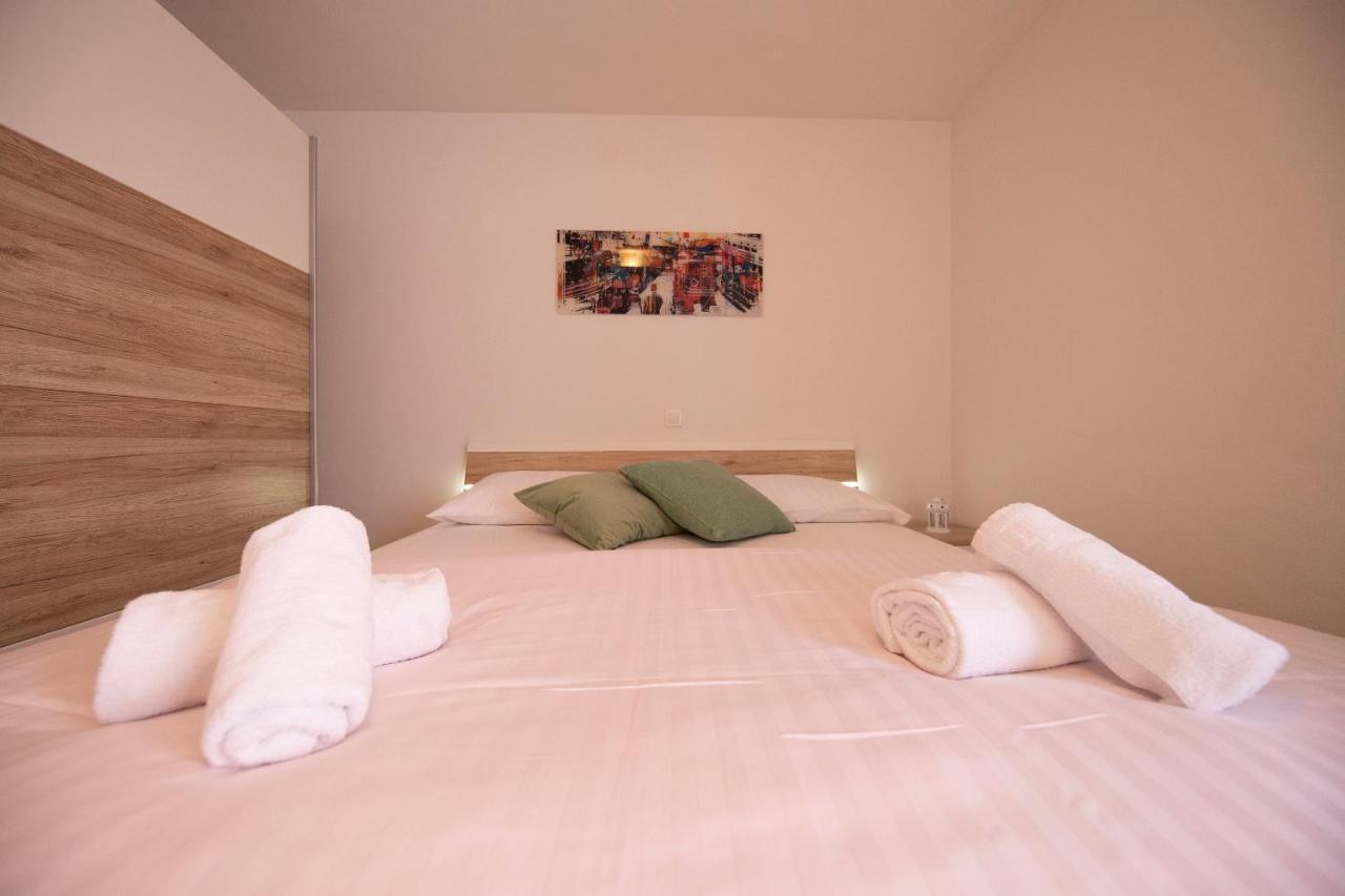 Appartement Apartman 2 Relax Zadar Extérieur photo