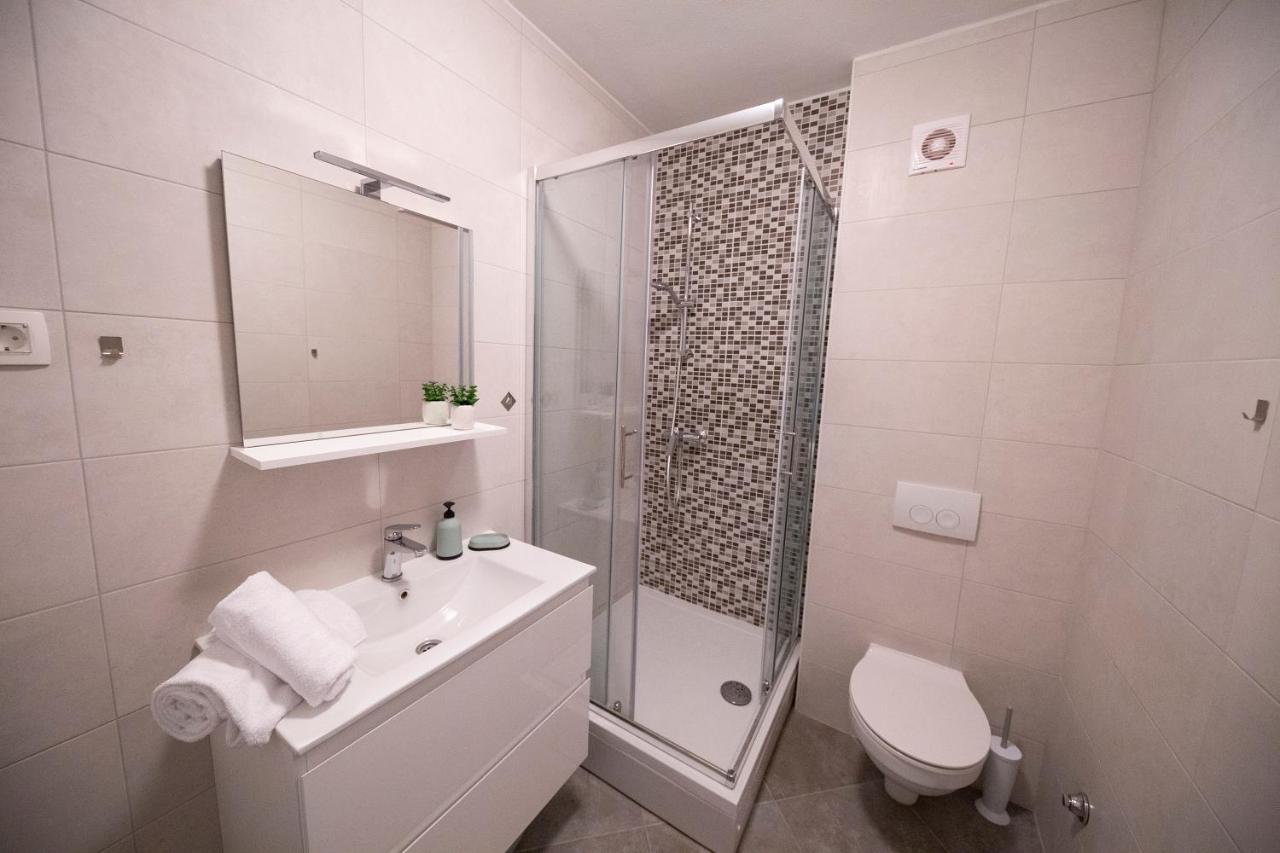 Appartement Apartman 2 Relax Zadar Extérieur photo