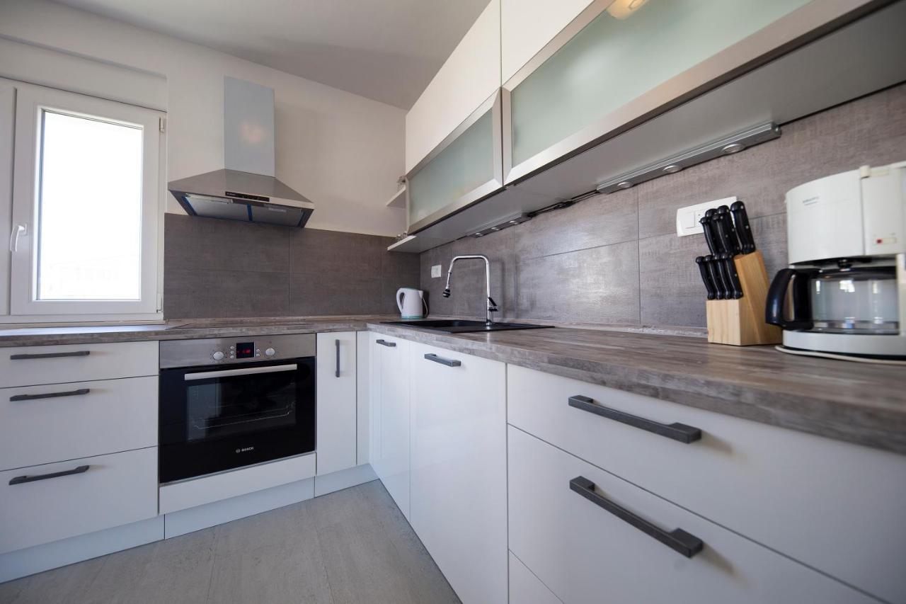 Appartement Apartman 2 Relax Zadar Extérieur photo