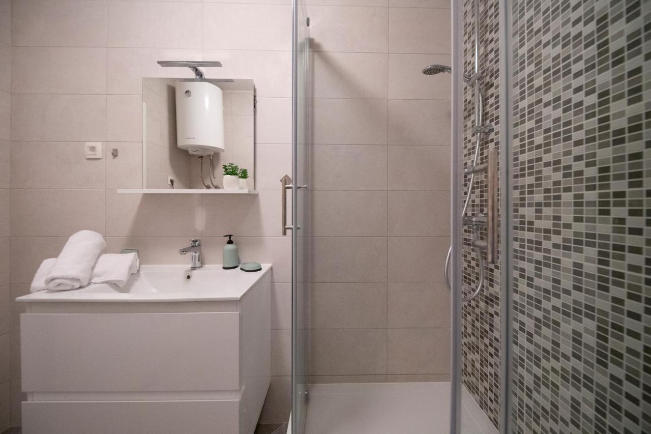 Appartement Apartman 2 Relax Zadar Extérieur photo